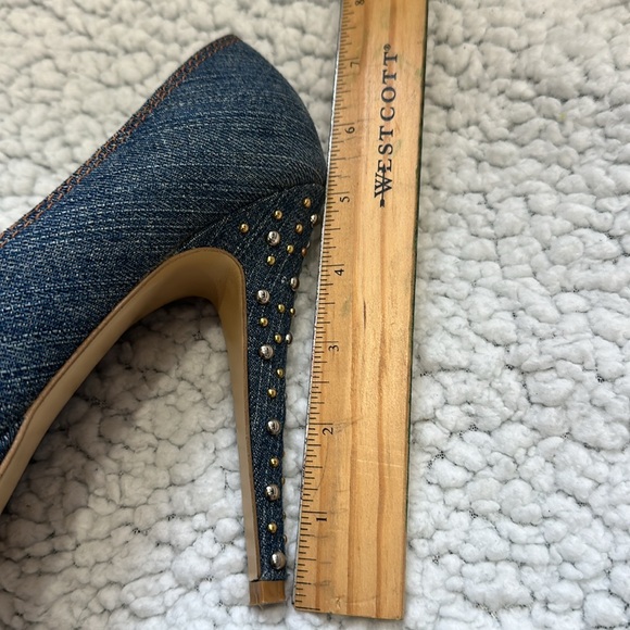 steve madden tristano  denim studded pump heels size 8M - Picture 10 of 11